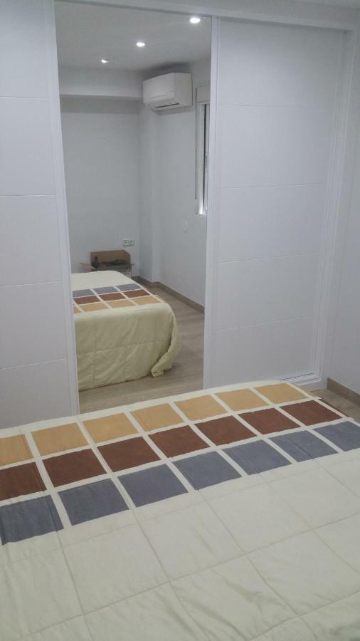 Apartamentos La Vaguada Suites Madrid Exterior photo